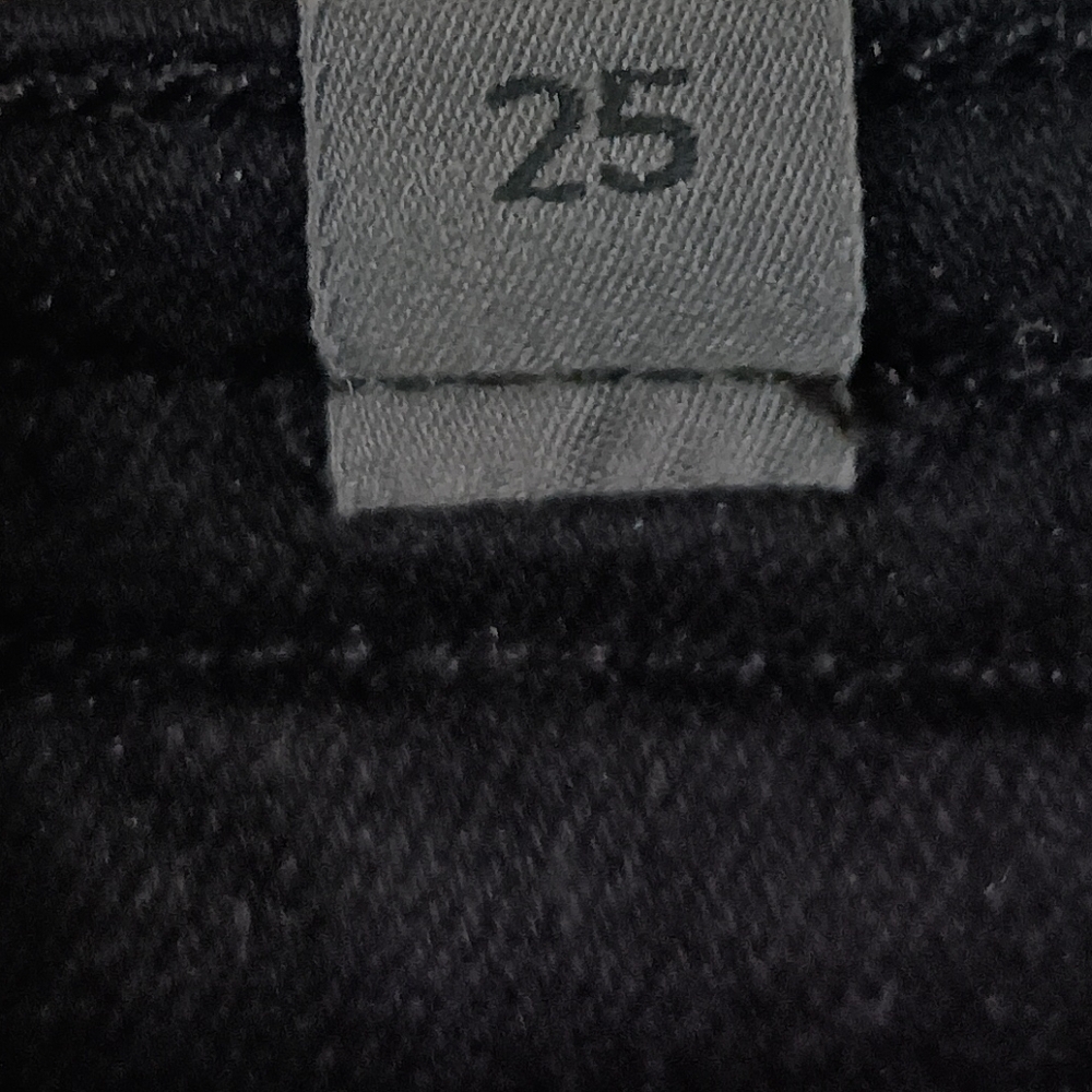 Citizens of Humanity Rocket High Risky Crop Skinny in All Black - Picture 10 of 12